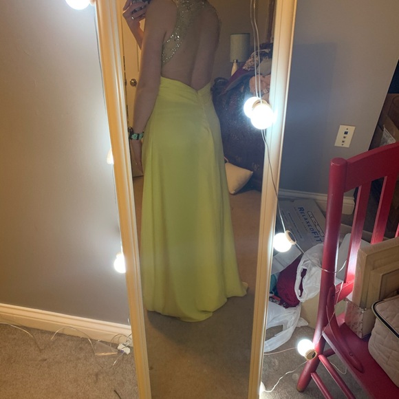 Prom dress - Picture 4 of 4